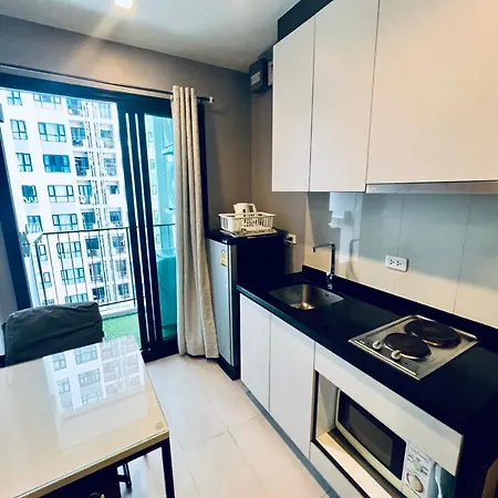 Most Celebrated 1-br Base In Central *