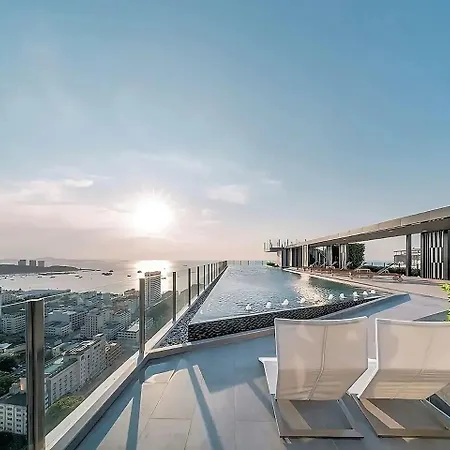 Apartment Great Location With Infinity Pool - *