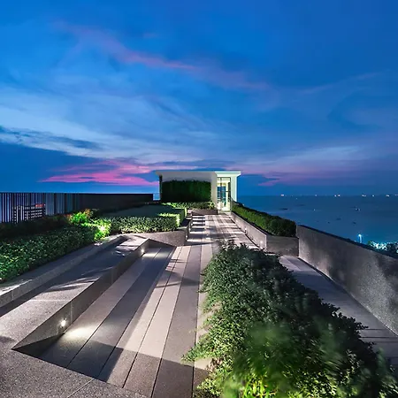 Great Location With Infinity Pool - Apartment *