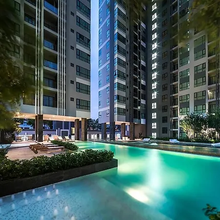 Great Location With Infinity Pool - *