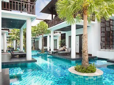 Z Through By The Zign โรงแรม Pattaya
