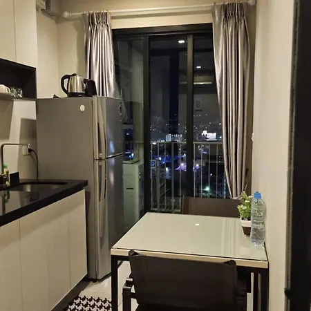 Apartment The Base By Kab Pattaya