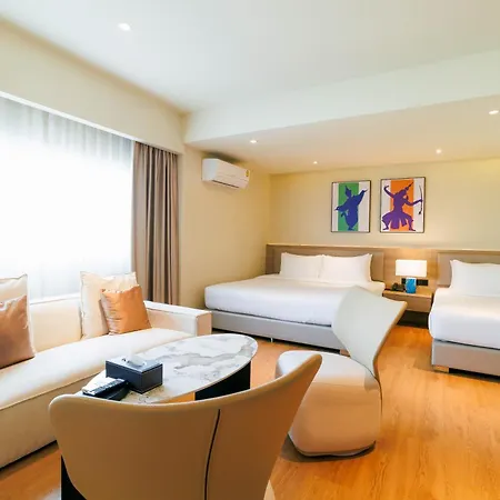 The One Bay Breeze 3*