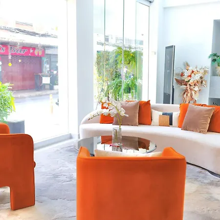 The One Bay Breeze Hotel