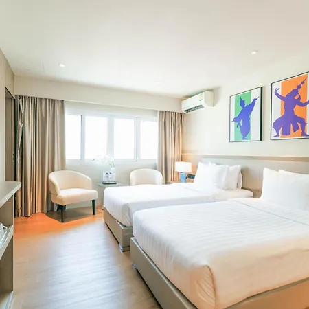 The One Bay Breeze Hotel 3*