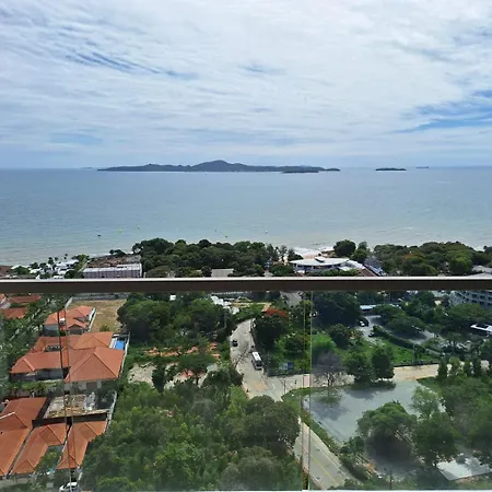 The Peak Towers Sea View Pattaya