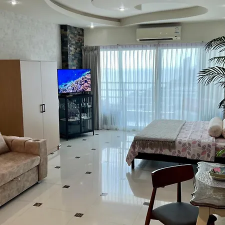View Talay 7 Seaview อพาร์ทเม้น Pattaya