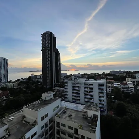 Furnished Near The Apartment *