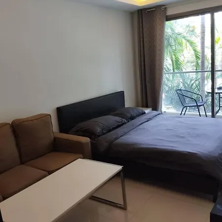 Apartment Club Royal Wongamat
