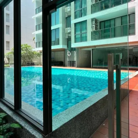Aurora Cozy Beach Pattaya