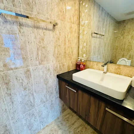 Grand Avenue Codon 芭提雅最好的公寓空间大 安静 素质高 Apartment *
