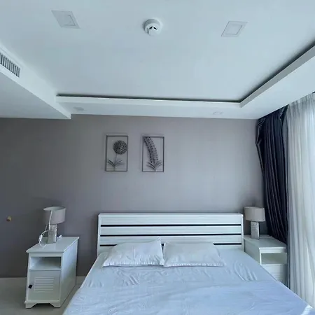 芭堤雅市中心 Grand Avenue 一卧室公寓城景酒吧街 高速互联网智能电视 * Pattaya