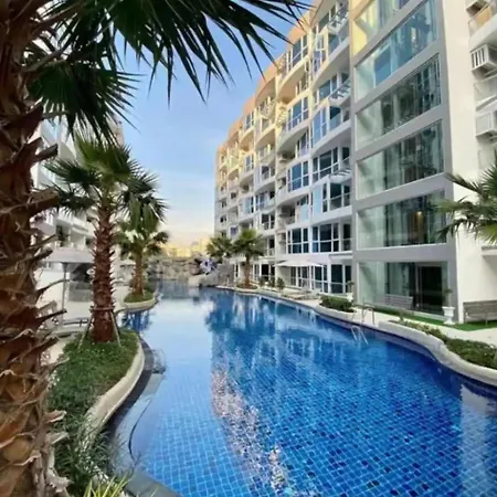 Apartment 芭堤雅市中心 Grand Avenue 一卧室公寓城景酒吧街 高速互联网智能电视 Pattaya