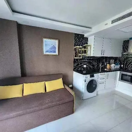 Apartment 芭堤雅市中心 Grand Avenue 一卧室公寓城景酒吧街 高速互联网智能电视