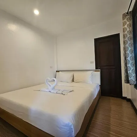 Villa Luxury 5br Pool Pattaya-family & Friends Fun Escape-bbq, Pool Table