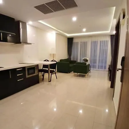Grand Avenue By Bormon Pattaya