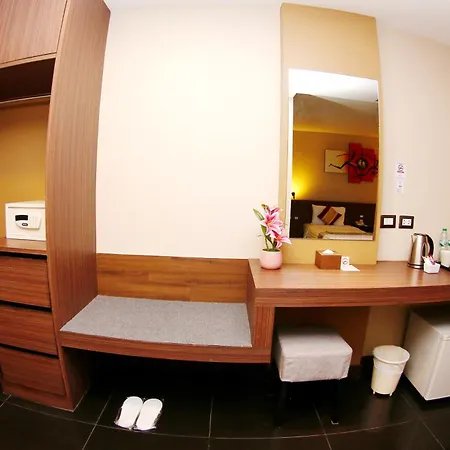 Arthitaya Nature & Lakkhana Poolside Hotel Pattaya