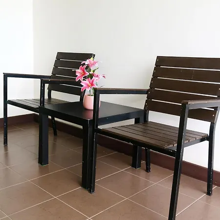 Hotel Arthitaya Nature & Lakkhana Poolside