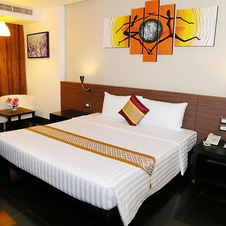Arthitaya Nature & Lakkhana Poolside Pattaya
