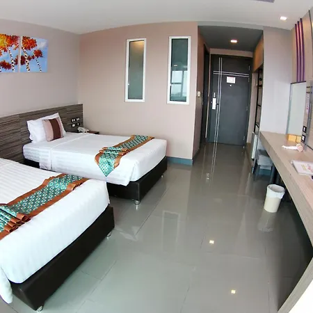 Hotel Arthitaya Nature & Lakkhana Poolside Pattaya