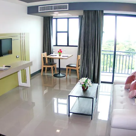 Arthitaya Nature & Lakkhana Poolside 5*