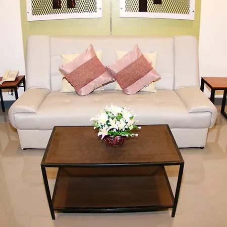 Hotel Arthitaya Nature & Lakkhana Poolside