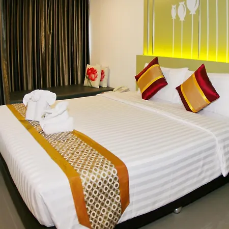 Hotel Arthitaya Nature & Lakkhana Poolside Pattaya