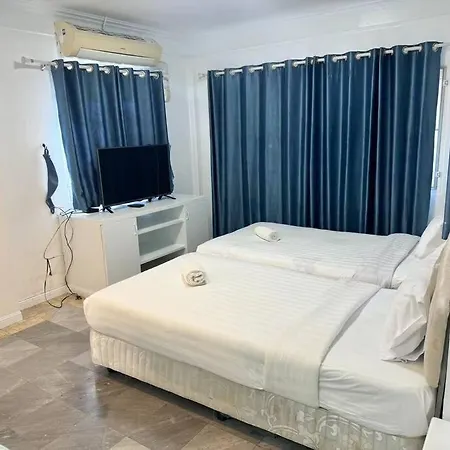 芭提雅南路4卧4卫 Blue Star Pool 近步行街和夜市 * Pattaya