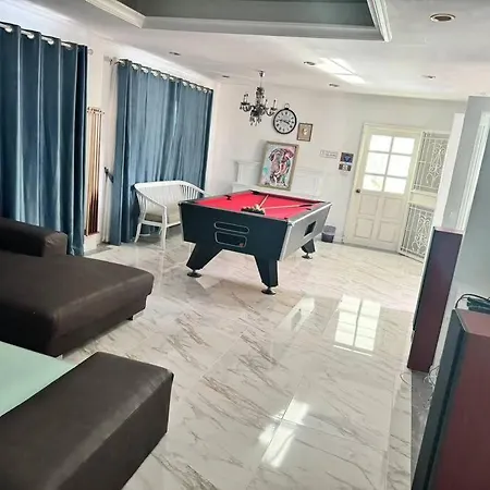 芭提雅南路4卧4卫 Blue Star Pool 近步行街和夜市