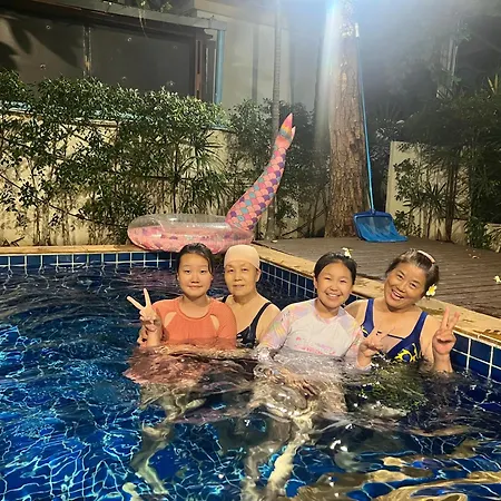 Baan Natcha Pool Center Pattaya