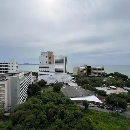 Apartment Cozy Ocean Hideaway 400m To & Fast Wi-fi Pattaya