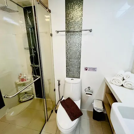 Apartment Cozy Ocean Hideaway 400m To & Fast Wi-fi Pattaya