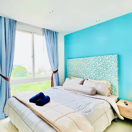 Tropical Atlantis Escape Apartment Pattaya