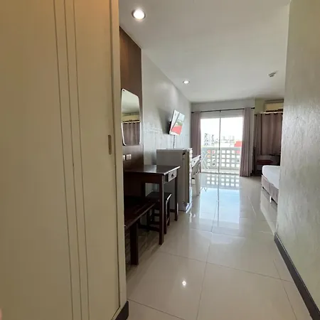 Sutus Court 1 Hotel 3*