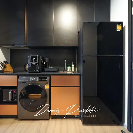 Edge Seaview Apartment *