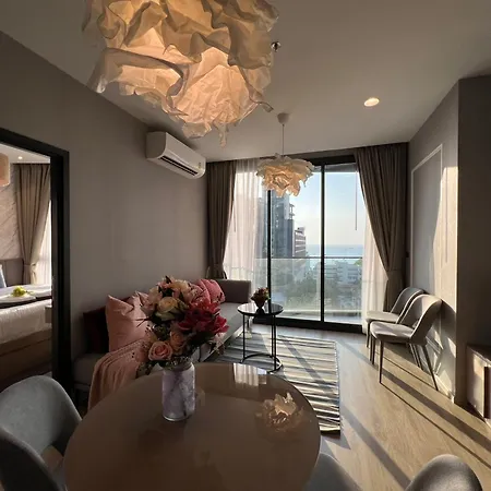 Edge By Mickey อพาร์ตโฮเทล Pattaya