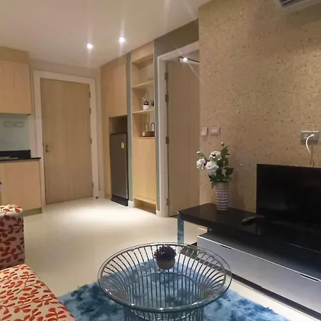 Aparthotel The Grand Caribbean Pool Access Pattaya