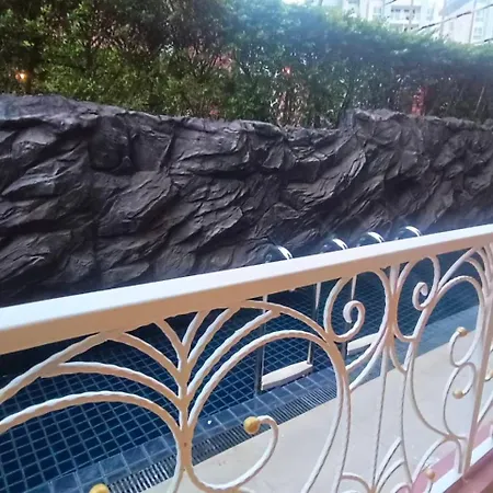 The Grand Caribbean Pool Access Pattaya