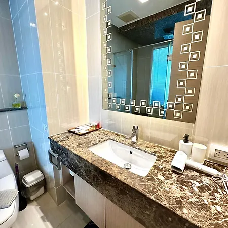 The Palm Wongamat 21 Apartment *
