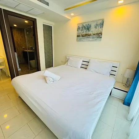 Apartment Family Of Grand Avenue Two Bedrs & Two Bathrs&cooking Available&washing Machine& Balcony With Access To Pool Pattaya
