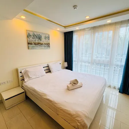 Family Of Grand Avenue Two Bedrs & Two Bathrs&cooking Available&washing Machine& Balcony With Access To Pool Apartment