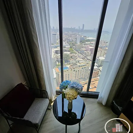 The Edge 25th High Floor, *