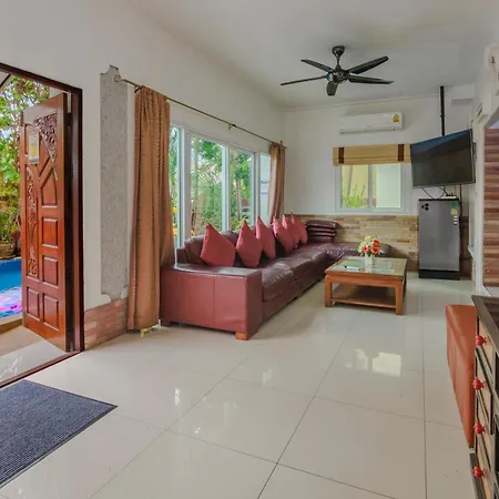 Ratana Near Walking Street And Beaches วิลล่า Pattaya