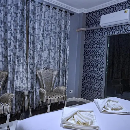 Le Manate Hotel 3*