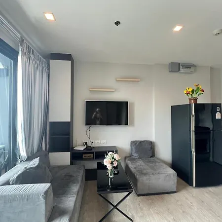 The Base By Mickey อพาร์ตโฮเทล Pattaya
