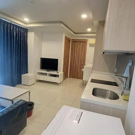 Arcadia Beach Condominium Holiday Pattaya