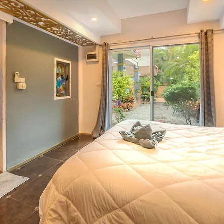 Corner Near Walking Street And Beaches * Pattaya