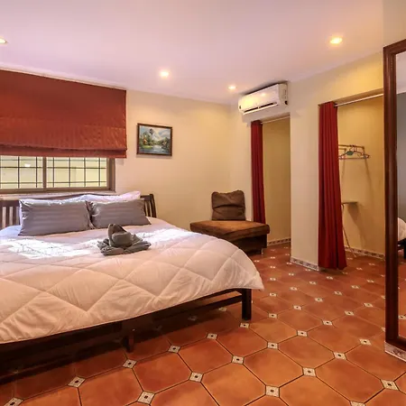 Viewbor Near Walking Street And Beaches