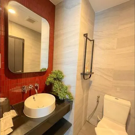 Luxury In The Center Apartment