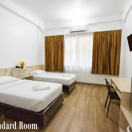 บาศญ่า บีช โฮเทล แอนด์ - เซ็นเธร่า บีช โฮเทล โรงแรม 3*